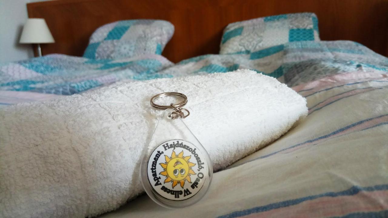 Oazis Wellness Apartman2 ハイデゥソボスロー エクステリア 写真